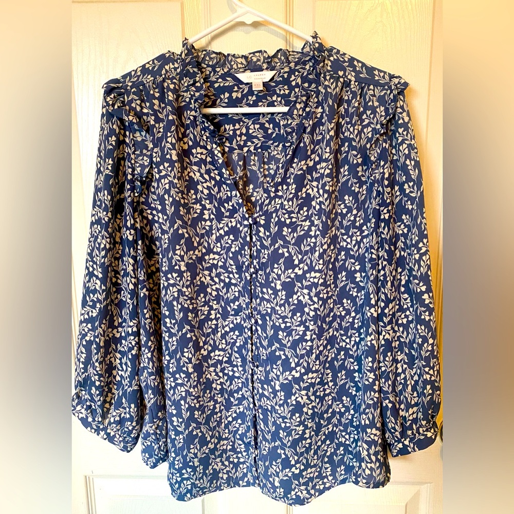 LC Lauren Conrad Blue and White Blouse